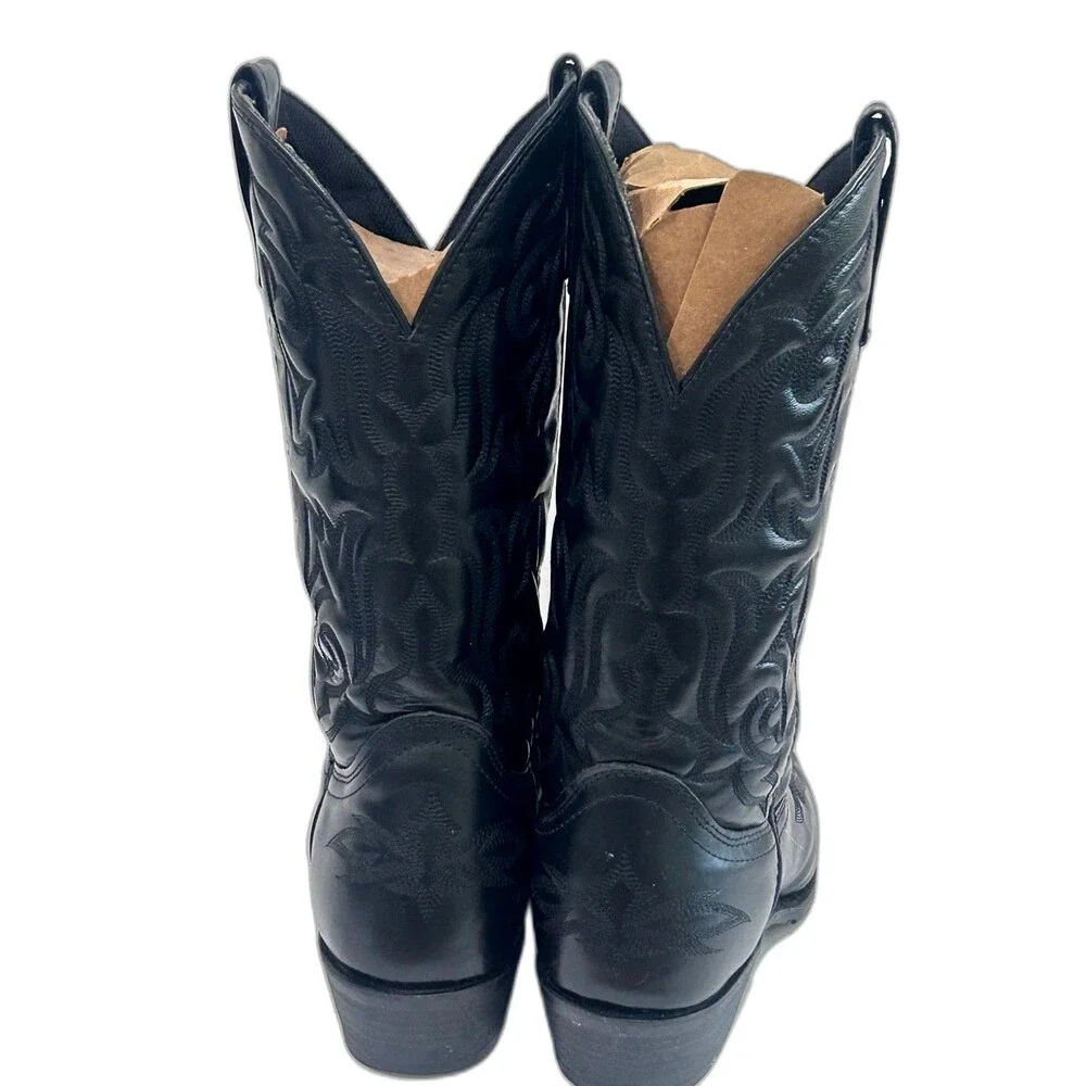 Laredo Hawk Western Cowboy Boots Men’s Size 10D Snip Toe. Color Black.
